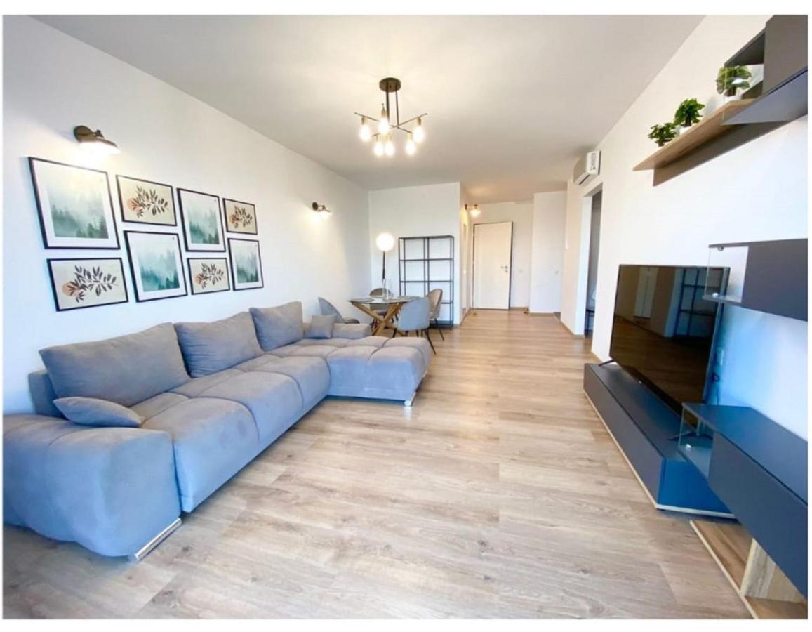 Grand Look & Best Location For Business On Bukarest Eksteriør billede